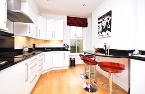 Kitchen- click for photo gallery